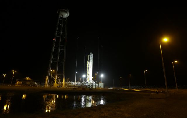 Εταιρεία διαστημικών μεταφορών αναβάλλει την πρώτη εκτόξευση